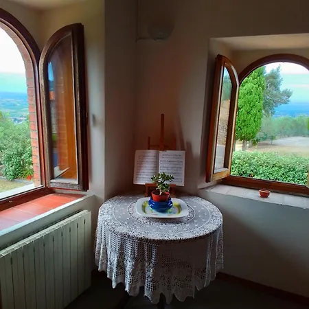 Guest house Poderino La Noce Vinci