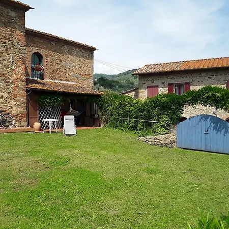 Guest house Poderino La Noce Vinci
